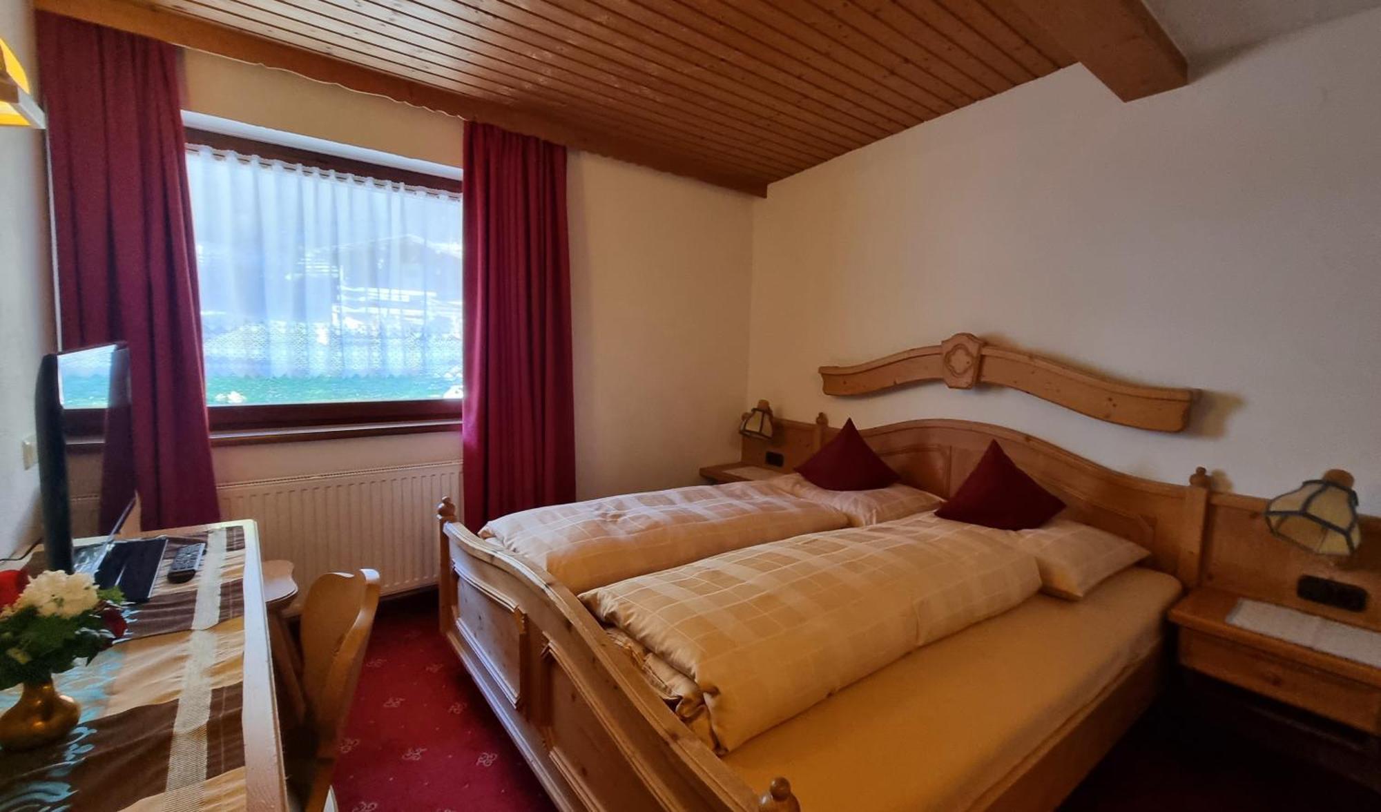 Hotel Garni Friedheim サンクト・アントン・アム・アールベルク 部屋 写真