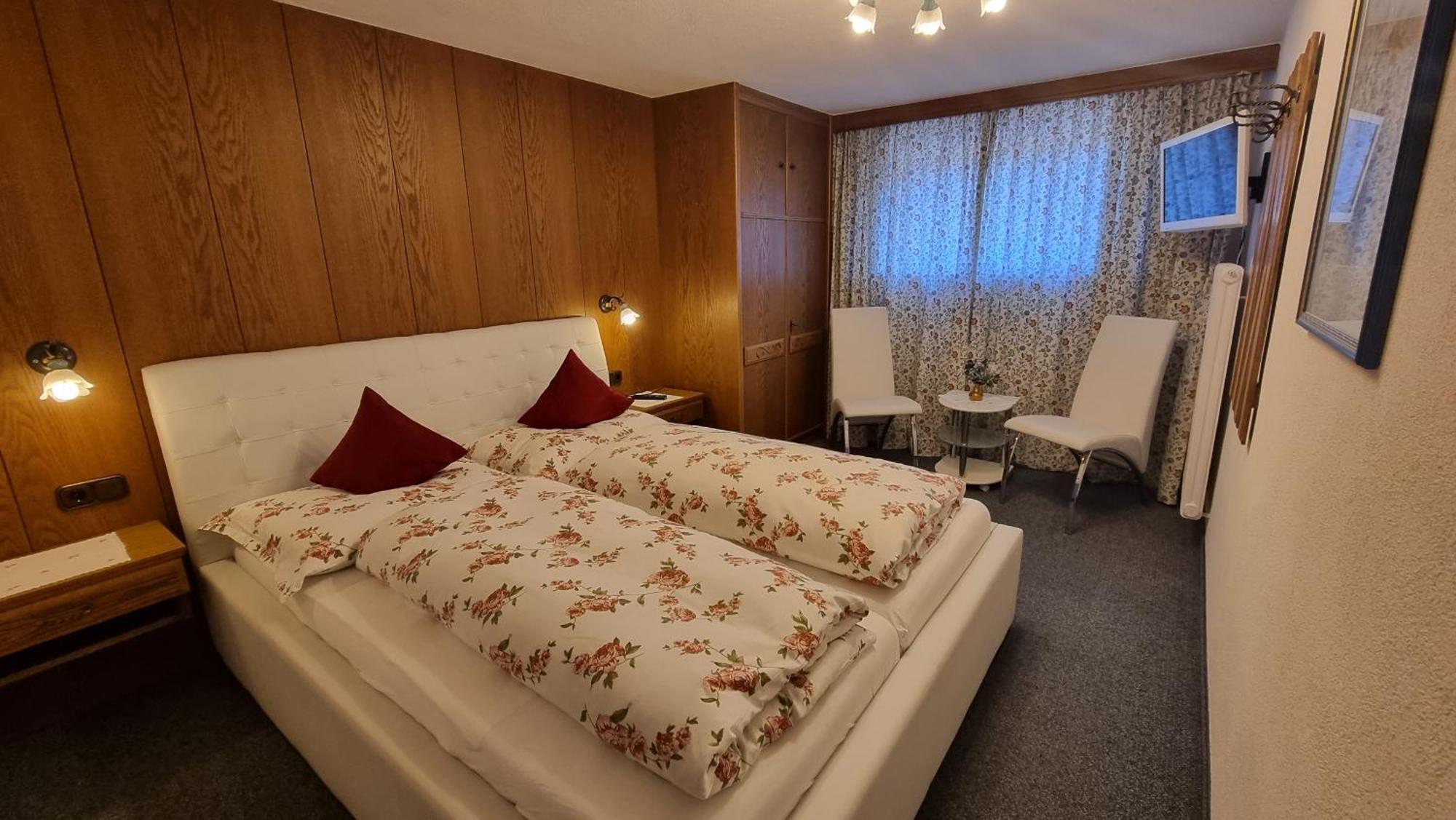 Hotel Garni Friedheim サンクト・アントン・アム・アールベルク 部屋 写真
