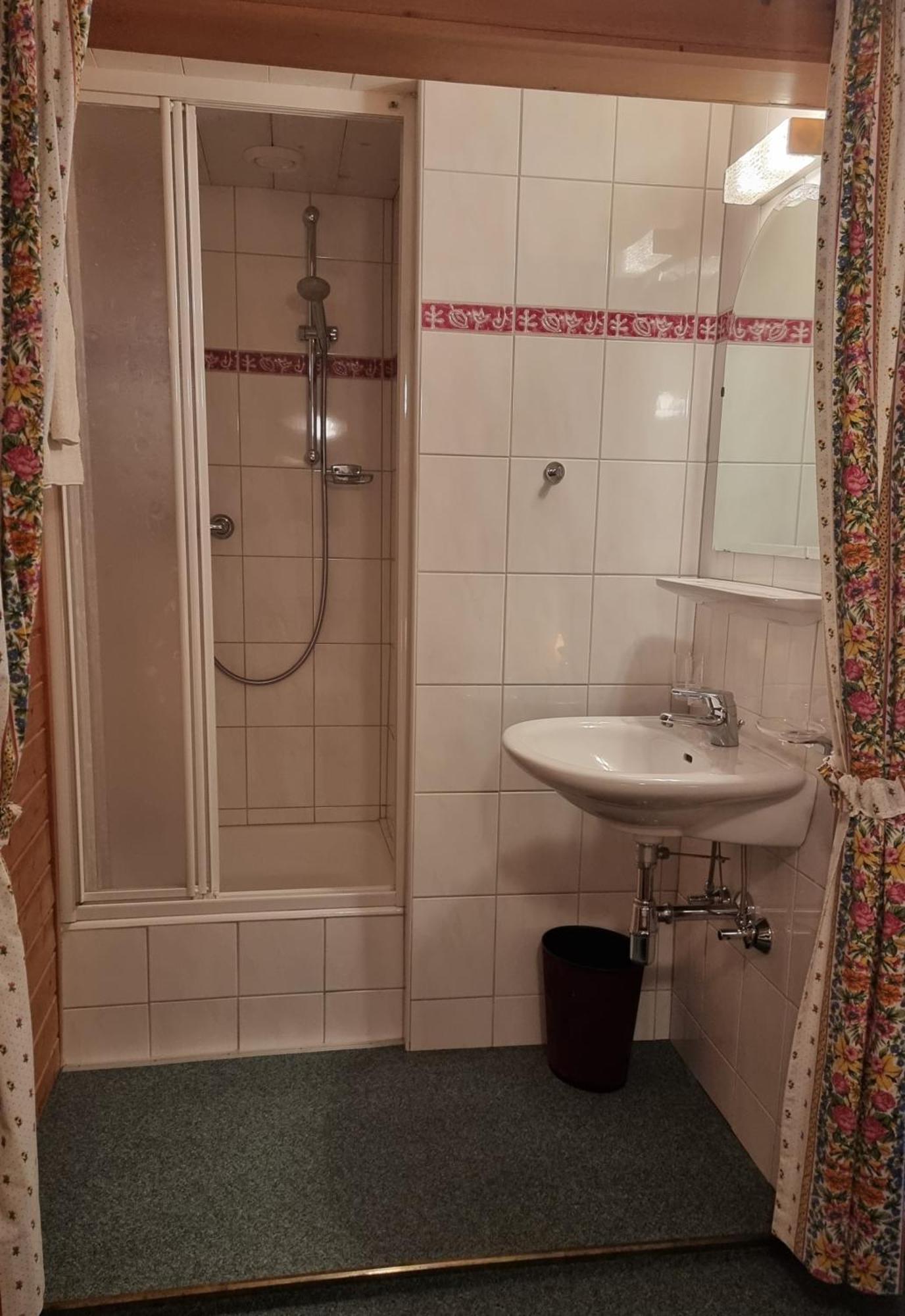 Hotel Garni Friedheim サンクト・アントン・アム・アールベルク 部屋 写真