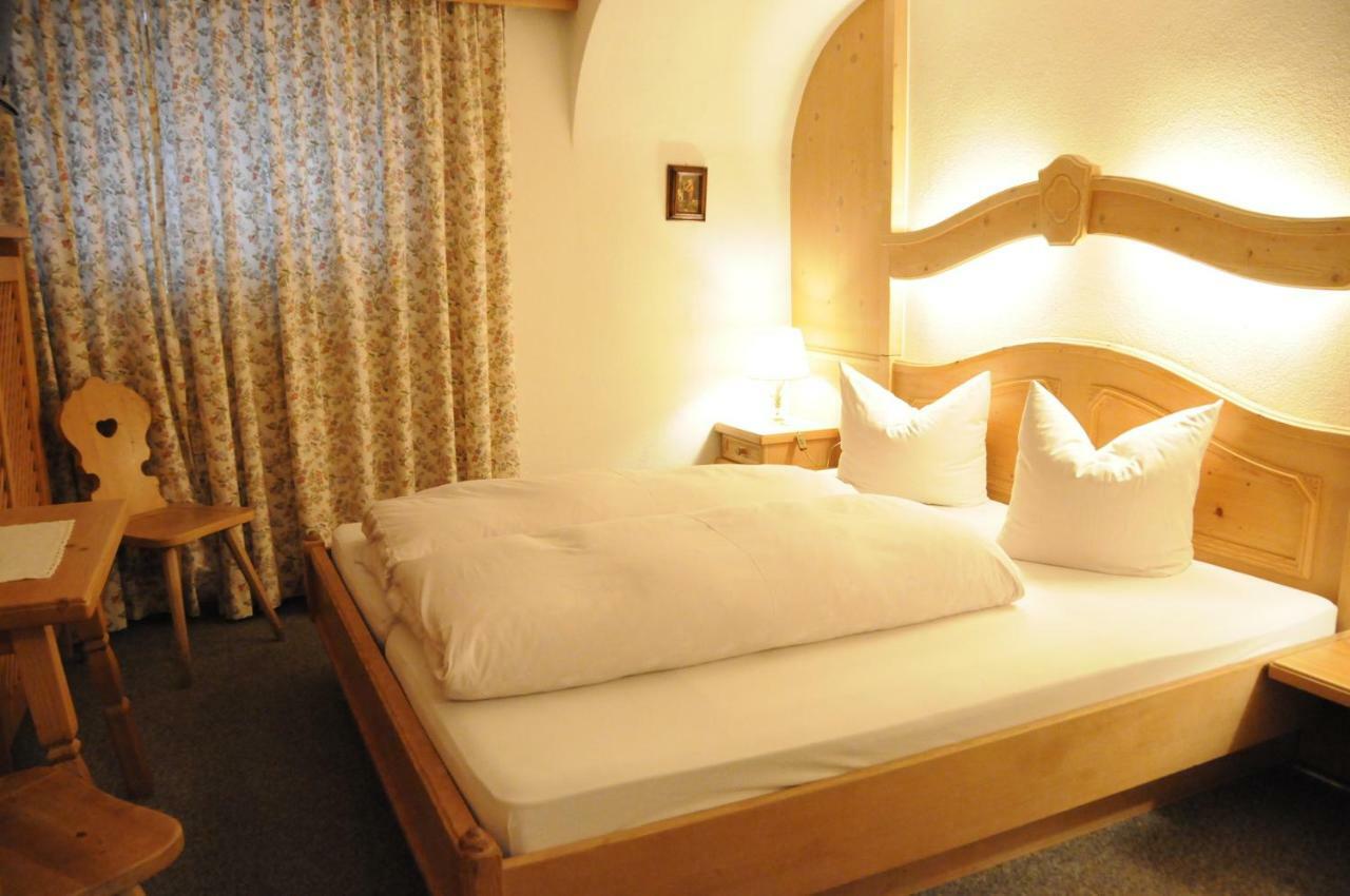 Hotel Garni Friedheim サンクト・アントン・アム・アールベルク エクステリア 写真