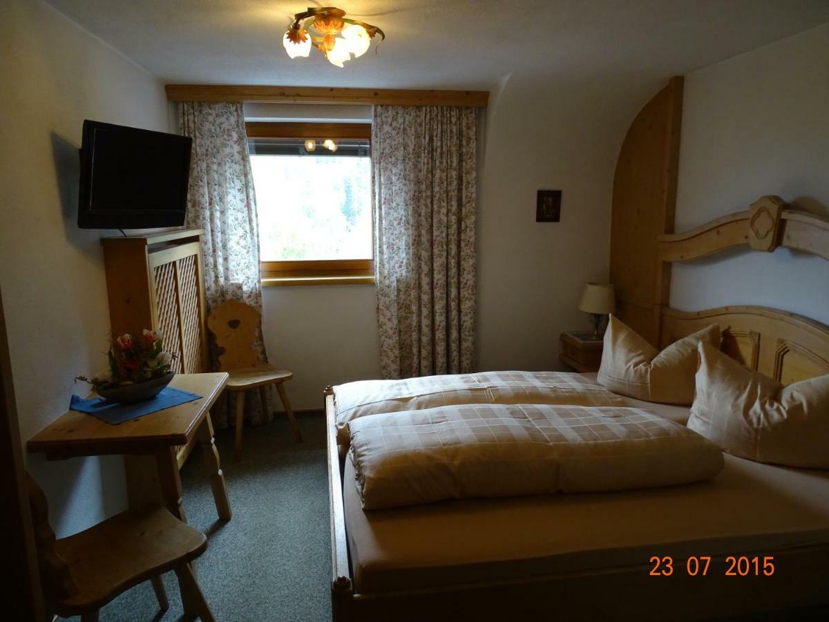 Hotel Garni Friedheim サンクト・アントン・アム・アールベルク エクステリア 写真